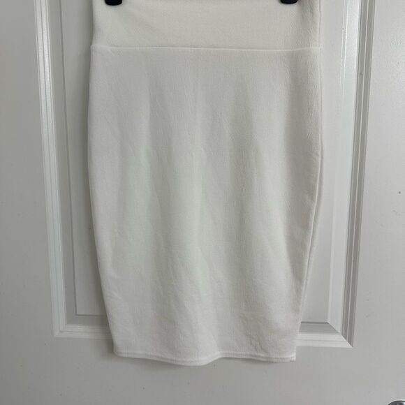 Urban Coco White Bodycon Pencil Skirt Size M | Send Me an Offer! - Picture 3 of 5